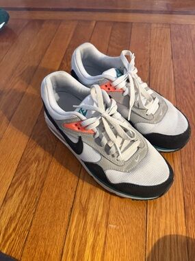 Nike Kids White, Black & Gray Sneakers with Coral Accents